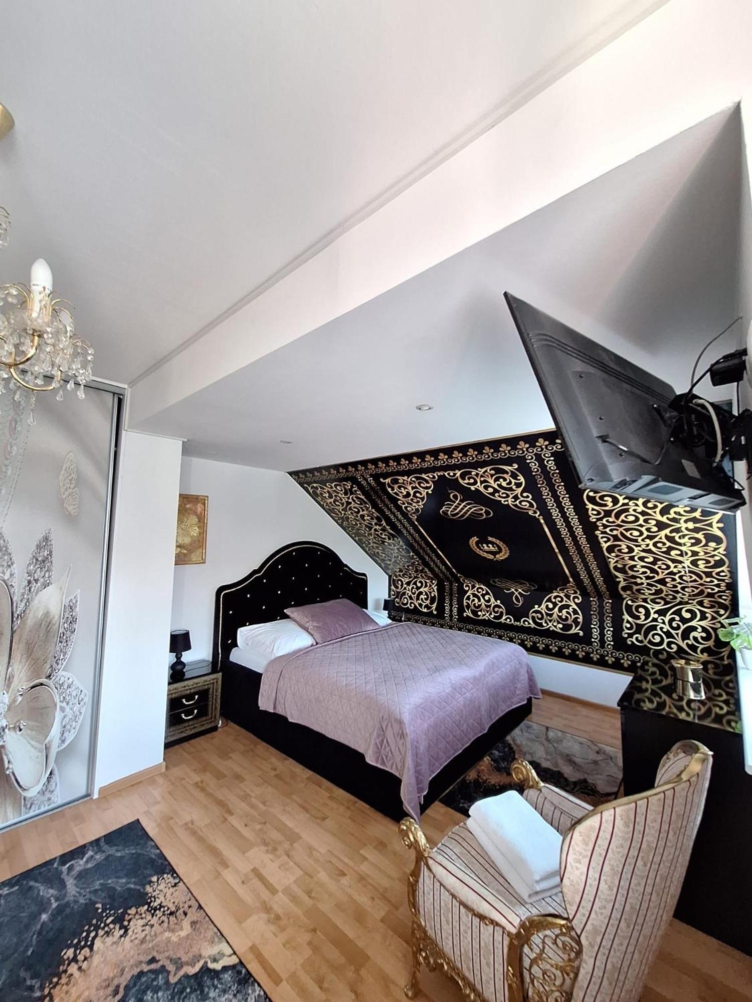 Meduza Wellness Spa S Ubytovanim フロホヴェック エクステリア 写真